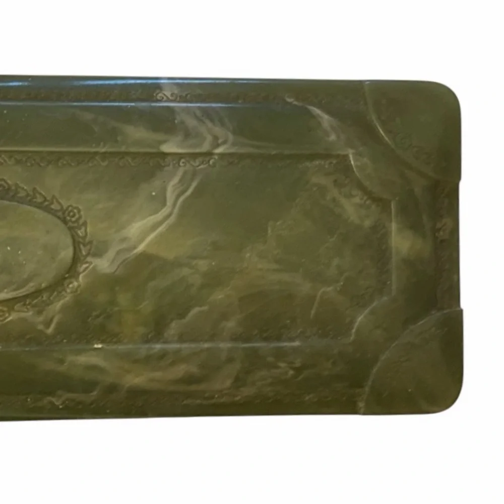 Vintage Coro Jade Green Marbled Plastic Jewelry Box Filigree Details Mid Century